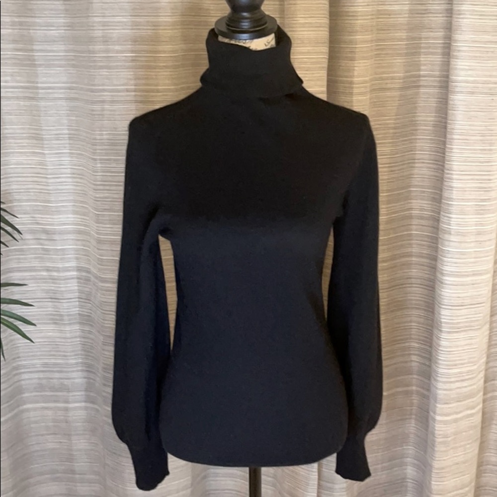TRINA TURK 100% cashmere sweater. Size M. EUC.
